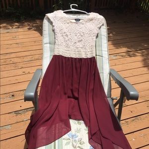 Beautiful burgundy dress! Only worn once!🌹